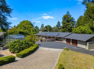 7301 Baker Ln, Sebastopol, CA 95472