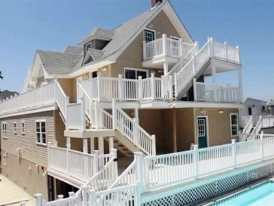 309 E 20th Ave APT 1, North Wildwood, NJ, 08260
