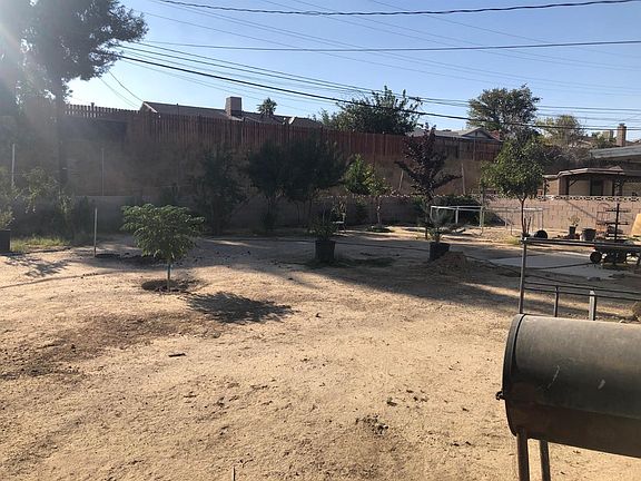 4th image of 15616 Gazelle St