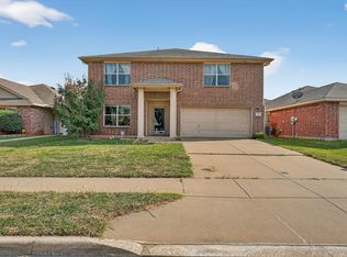 7004 Sylvan Meadows Dr, Fort Worth, TX 76120