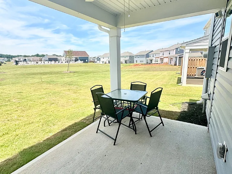551 Seaborn Cir — Photo 28