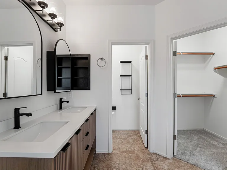 4036 E Carla Vista Dr — Photo 28