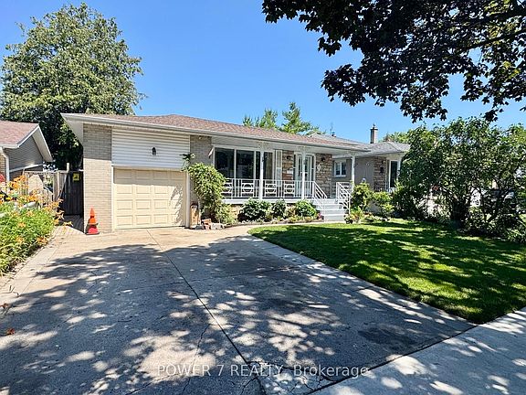 2nd image of 23 Donnacona Cres