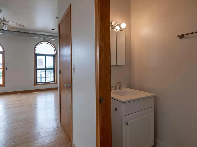 1156 W Grand Ave #2 — Photo 7