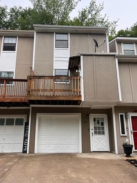 1st image of 1933 Lawrence Ct
