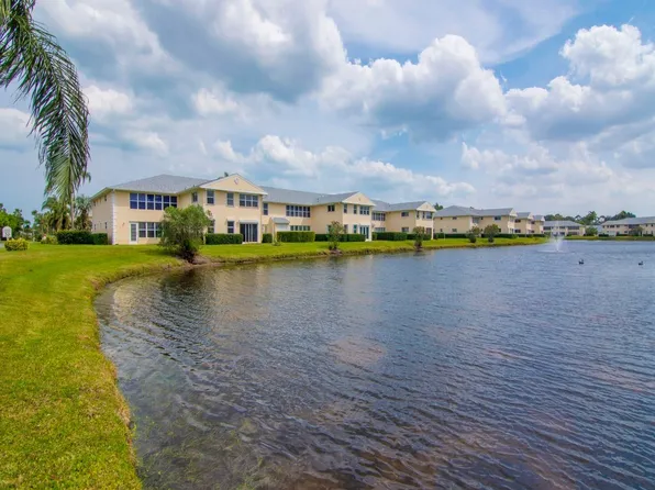 605 W Lake Jasmine Cir APT 106, Vero Beach, FL 32962