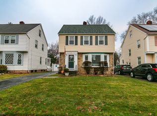 878 Keystone Dr, Cleveland Heights, OH