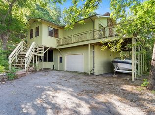 34 Leatherwood Dr, Holiday Island, AR 72631