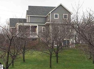 7854 E Longbranch Cir, Traverse City, MI 49684