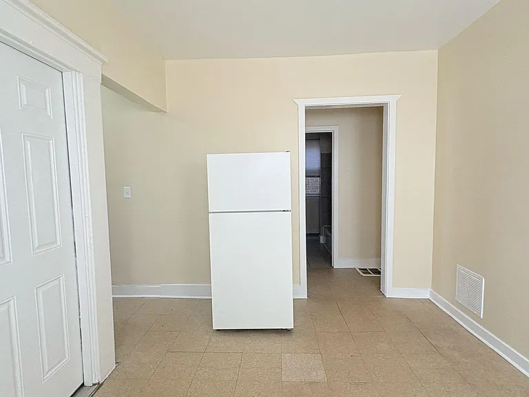 534 Whalley Ave #1RR — Photo 6