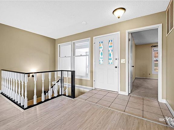 5th image of 58 Dogwood Dr