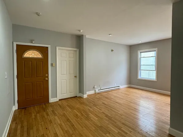 5 Sutton St APT 3A, Boston, MA 02126