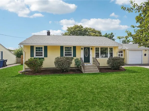 398 Hillard Ave, Warwick, RI 02886