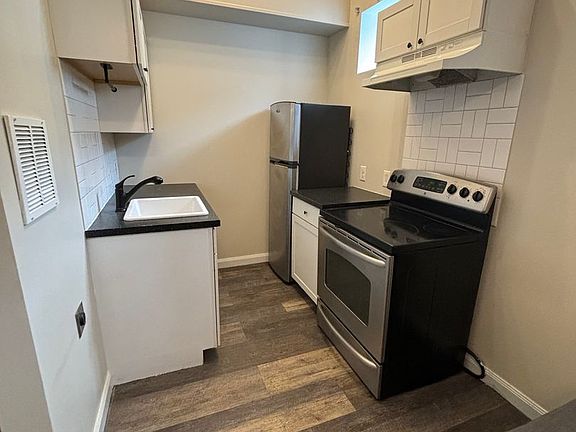 3rd image of 531 Carothers Ave APT 2
