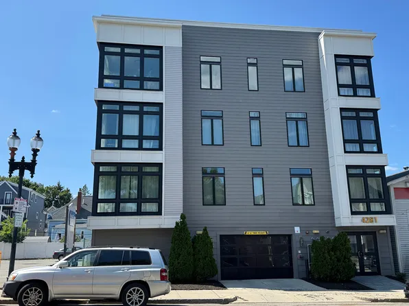 4281-4283 Washington St #4C, Boston, MA 02131
