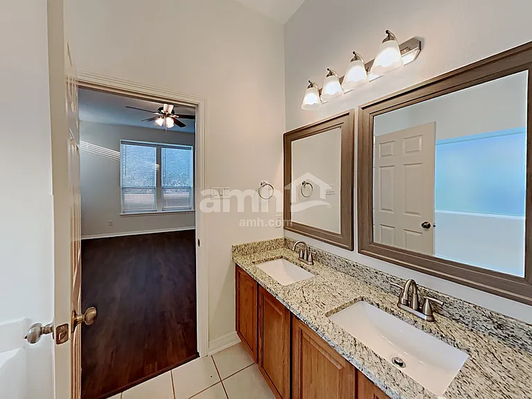 2204 Perkins Crossing Dr — Photo 11