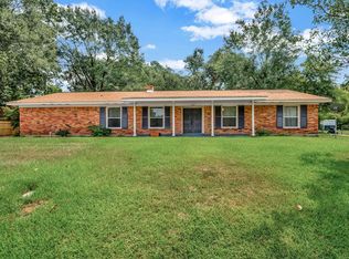 4120 Royal Ln, Nacogdoches, TX 75965