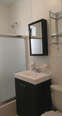 Rented by Sterling Holdings | media 39