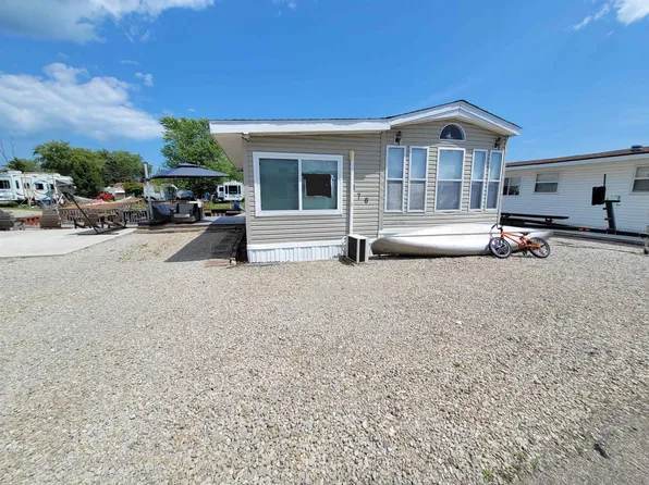 831 S Main St Unit 170, Au Gres, MI 48703