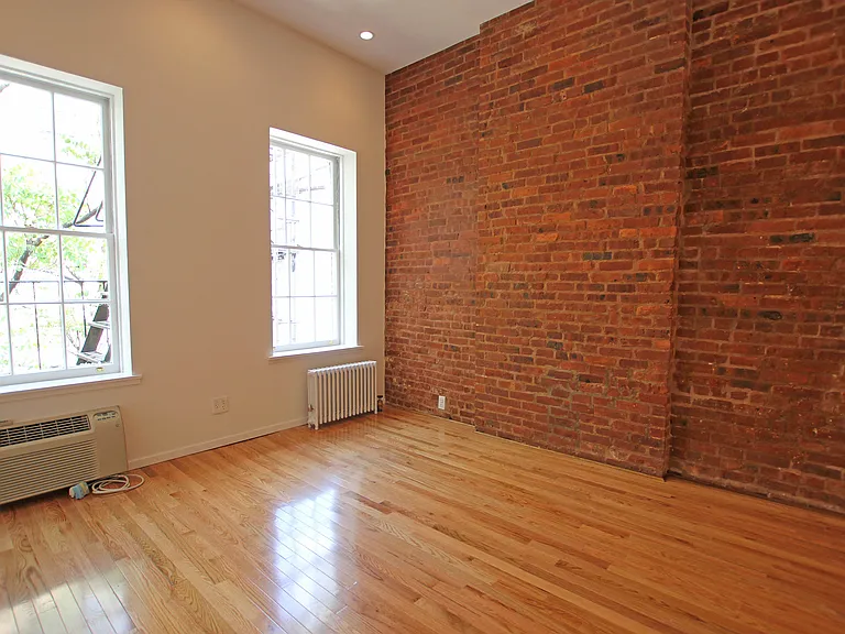 315 E 81st St #5RE — Photo 3