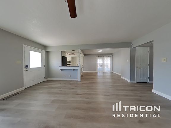 4th image of 1101 Hillcrest Ave