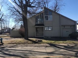 1320 S Cass Lake Rd, Waterford, MI 48328