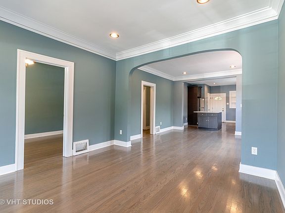 2nd image of 447 Garfield Ave