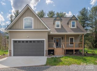 85 Sophie Rd, Maggie Valley, NC 28751