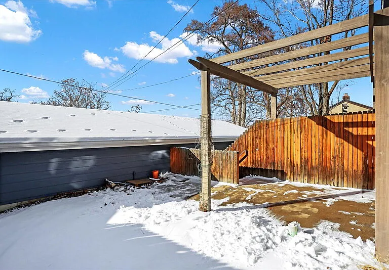 2143 S Grant St — Photo 32