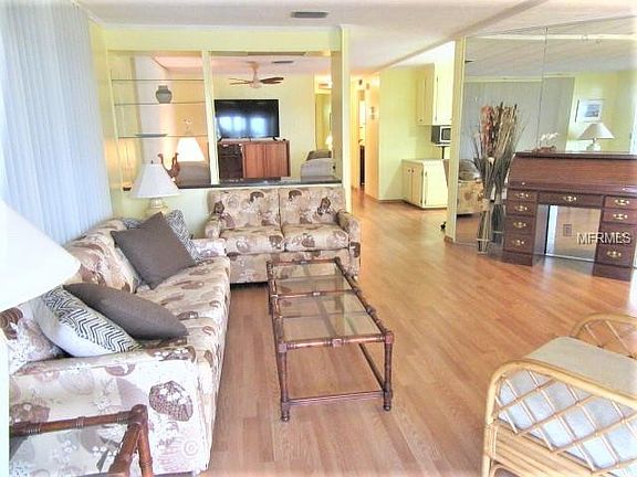 4th image of 69 Lakeview Dr