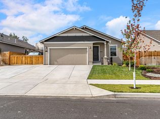 2546 SW Newberry Loop, Redmond, OR 97756