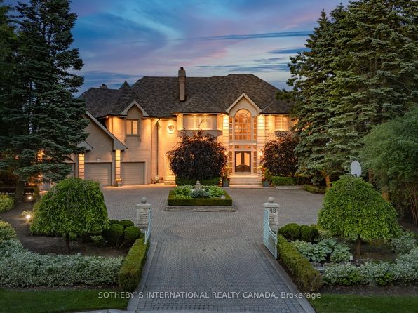 48 Old Park Ln, Richmond Hill, ON L4B 2L3