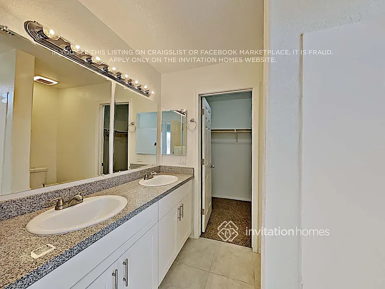 9159 W Deanna Dr — Photo 12