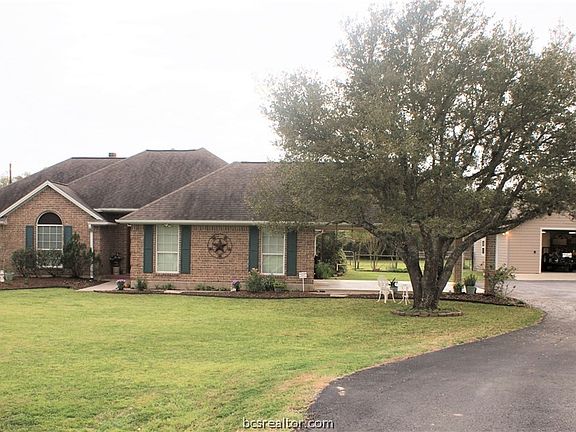 2nd image of 15033 Turnberry Cir