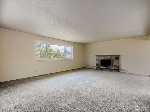 5th image of 7718 S 120th St