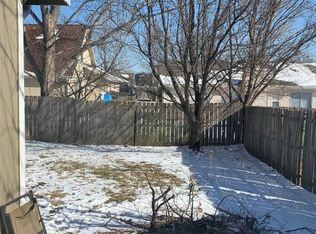2710 Bluestem Dr, Lawrence, KS 66047