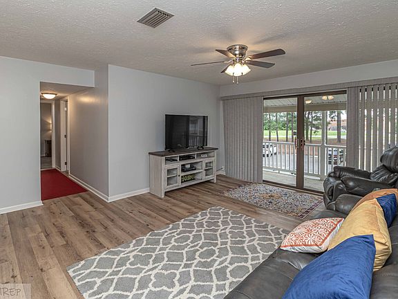 4th image of 103 E Lockhaven Dr APT H