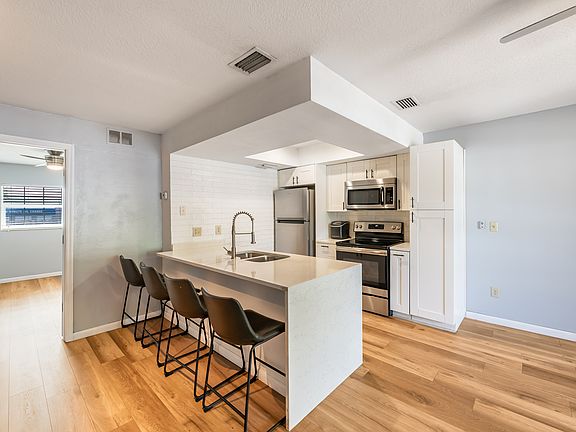 5th image of 3804 N Oak Dr Unit X72