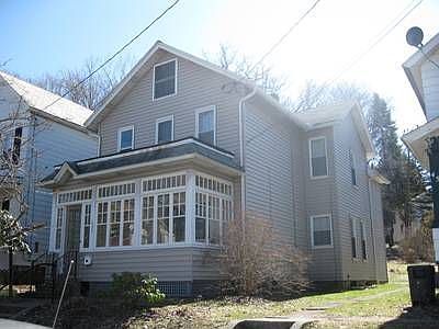 1st image of 454 Poplar St