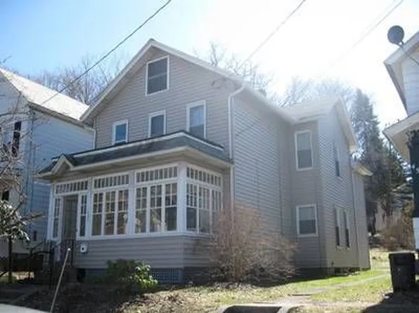 454 Poplar St, Meadville, PA 16335