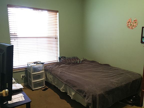 4th image of 8704 Busch Oaks St