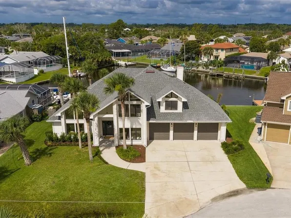 7 Chinook Ct, Palm Coast, FL 32137