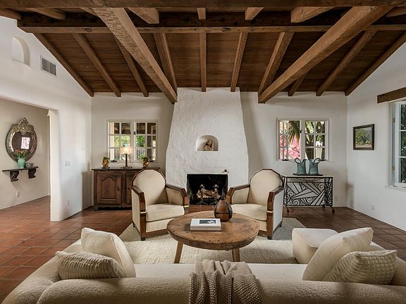 4th image of 549 Hot Springs Rd