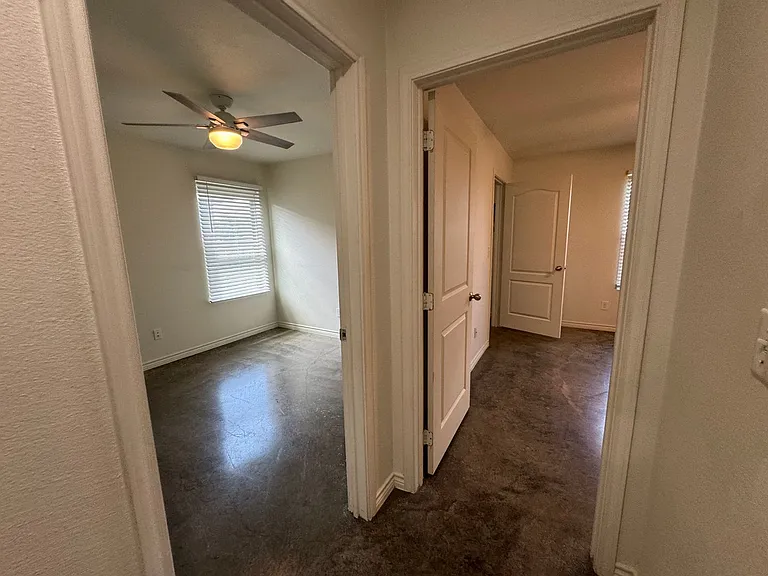 6115 Amelia Earhart Blvd — Photo 17