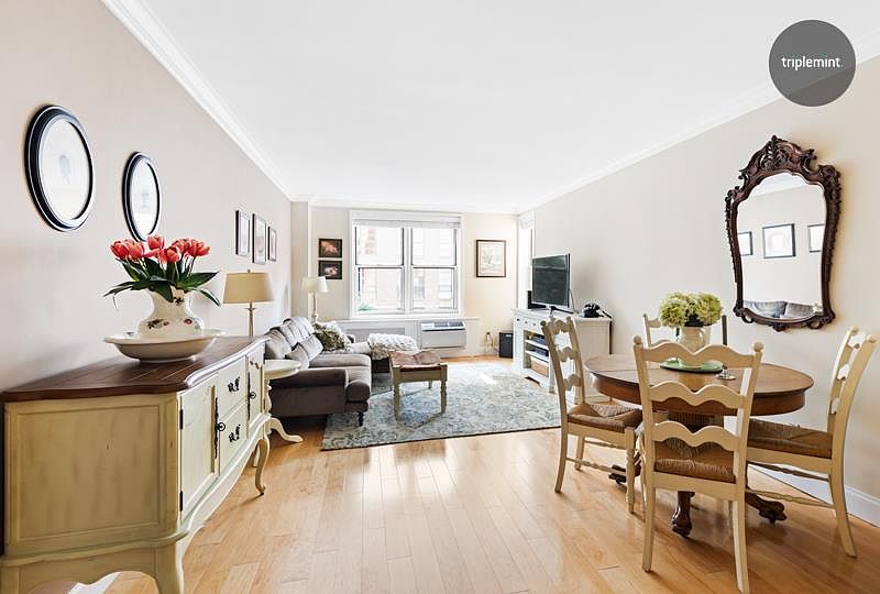 1st image of 25 W 13th St #4