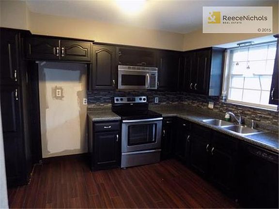4th image of 1400 N Millburn Ave