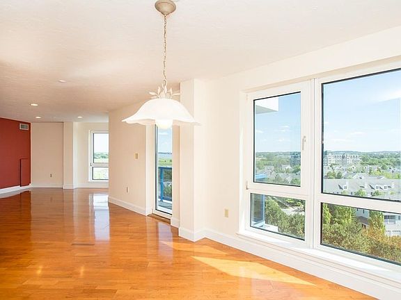 5th image of 1001 Marina Dr APT 712