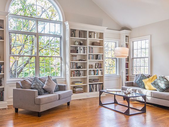Library w/ palladium windows & cathedral ceiling