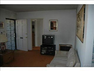 3rd image of 11622 Blythe St