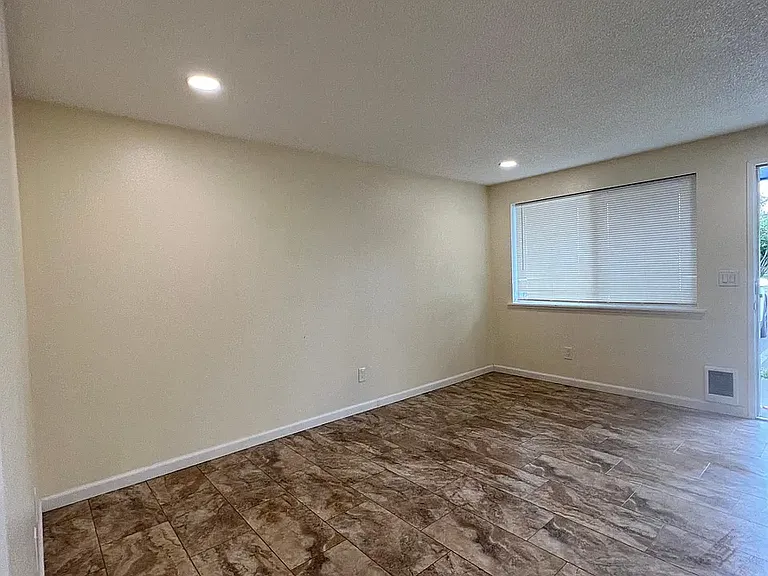 7428 S Puget Sound Ave #A — Photo 2